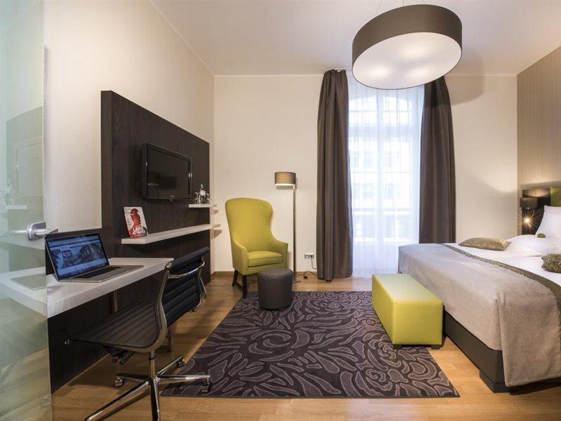 คอลเลจุม เลโอนินุม Hotel บอนน์ ภายนอก รูปภาพ